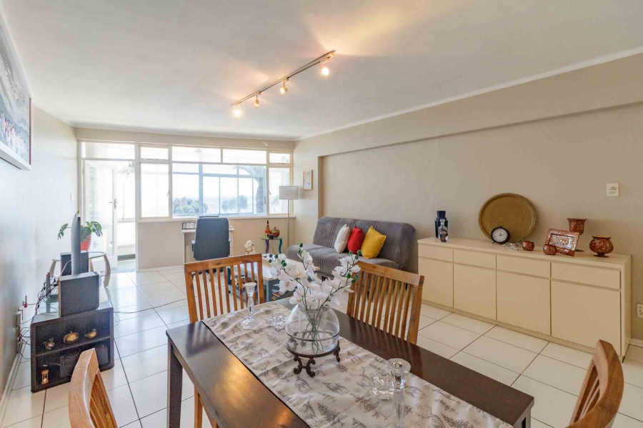To Let 2 Bedroom Property for Rent in Sea Point Western Cape